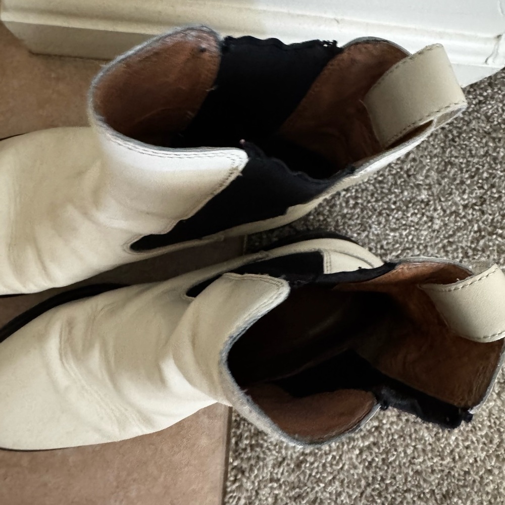 Madewell Women's White and Black Ankle Boots - Picture 3 of 5